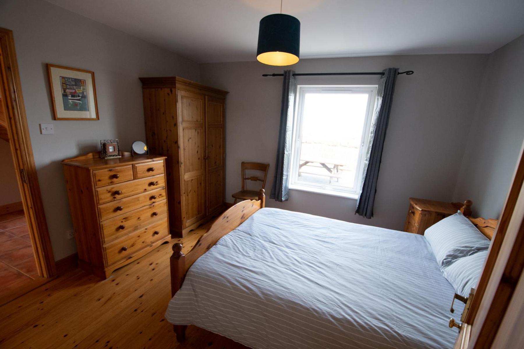 3 Fishery Cottages - 2 Bedroom House Close To Town 번드런 외부 사진